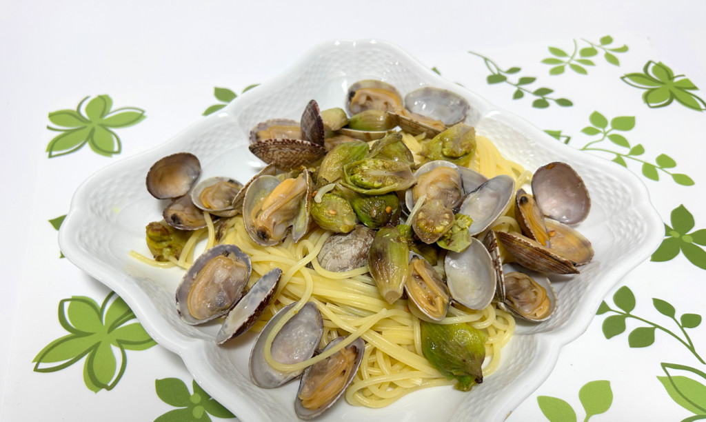 アサリとふきのとうのパスタ